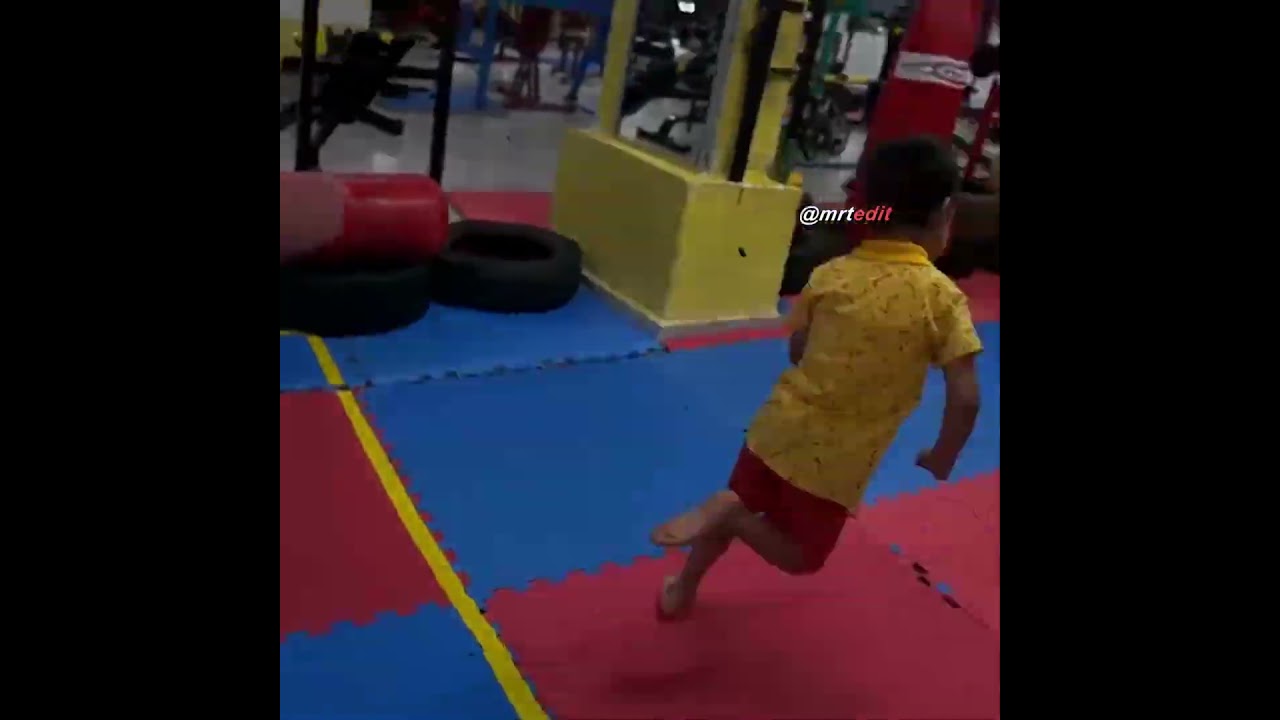 TESTO TAYLANIN MUHTEŞEM TAKLAYA TEPKİSİ XD #shorts