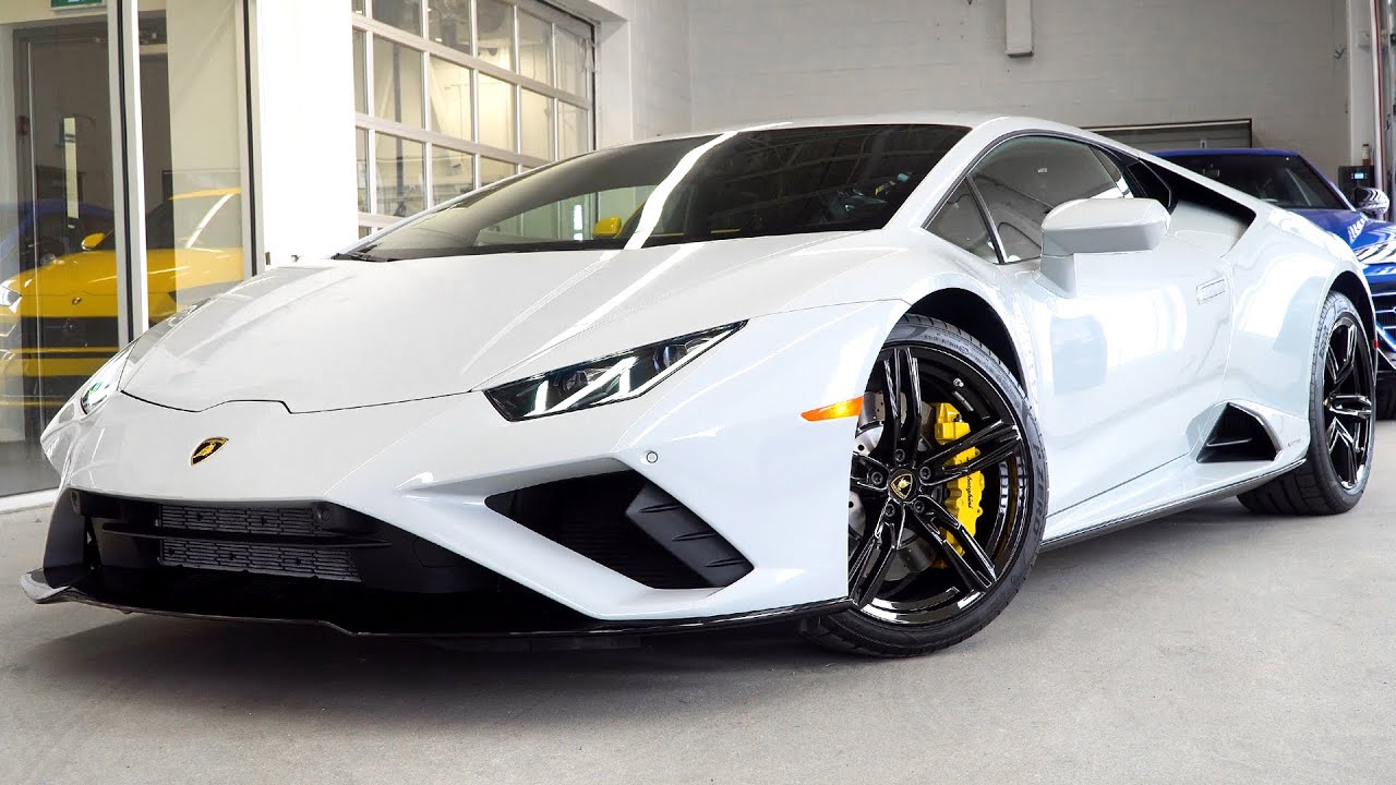 The 5 P's of the NEW Huracán EVO RWD!