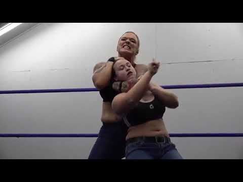 The Alpha Female chokes out Jordynne Grace