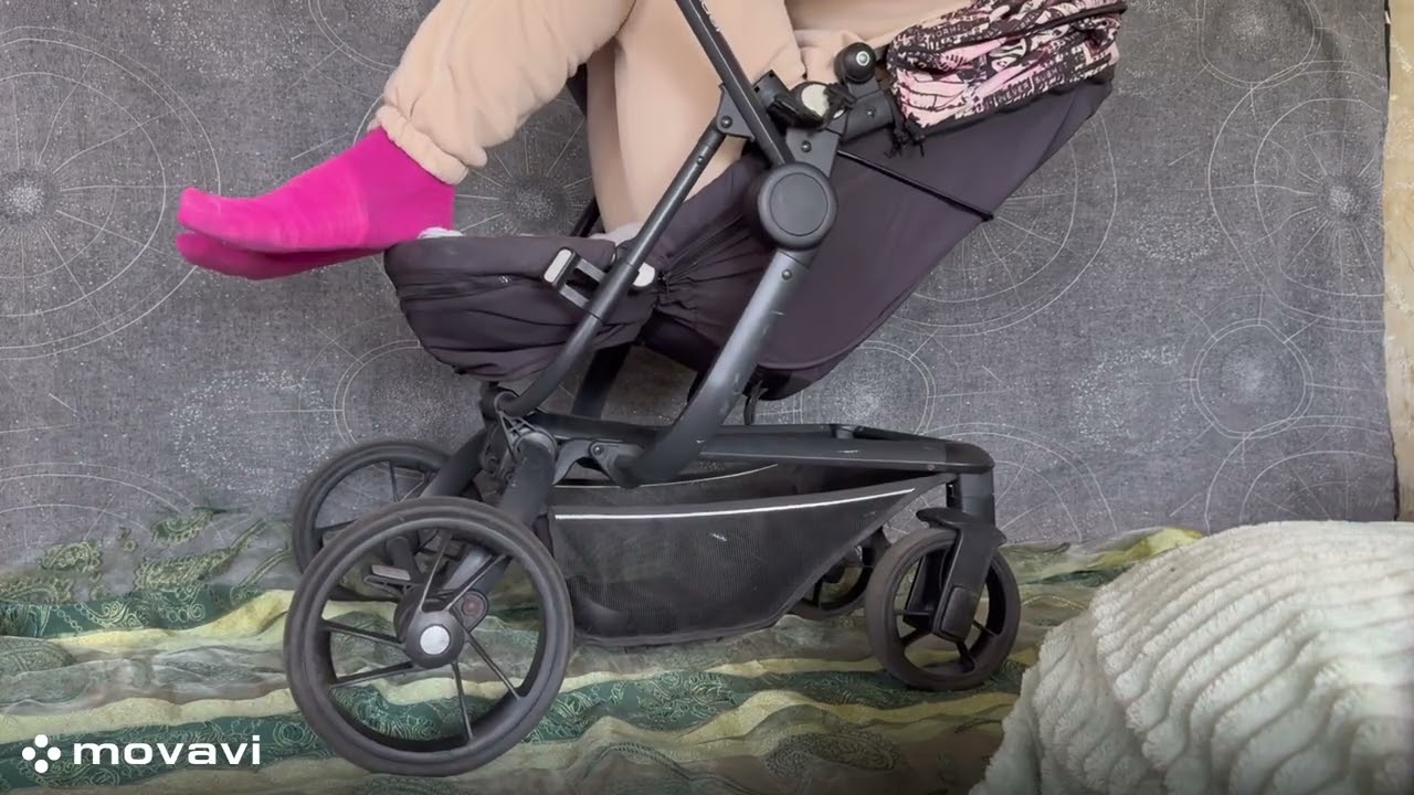 The Babyton Spider stroller is broken