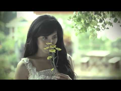 The Beauty Queen Of Mayang Naomi - Gotye - Save me .mp4