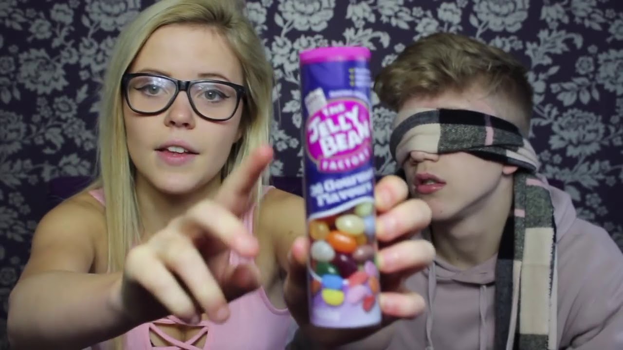 THE CANDY KISSING CHALLENGE!   HelloItsAmie