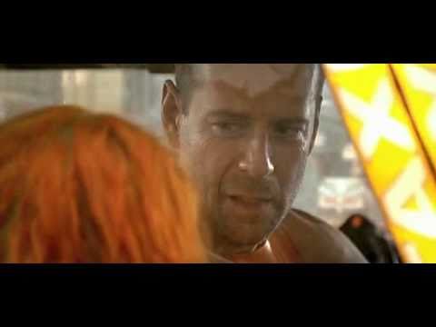 The Fifth Element - Leeloo best moments