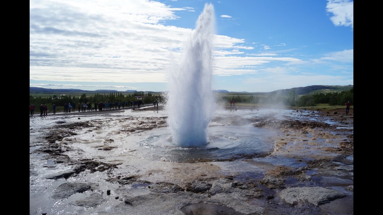 The Geysirs of the Haukadalur Geothermal Area (Geysir Strokkur) - Island/Iceland