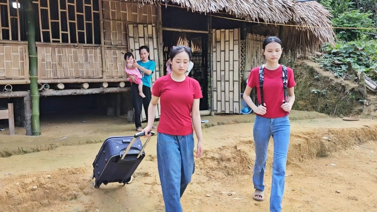 The girl was finally able to study for the exam thanks to her aunt's help