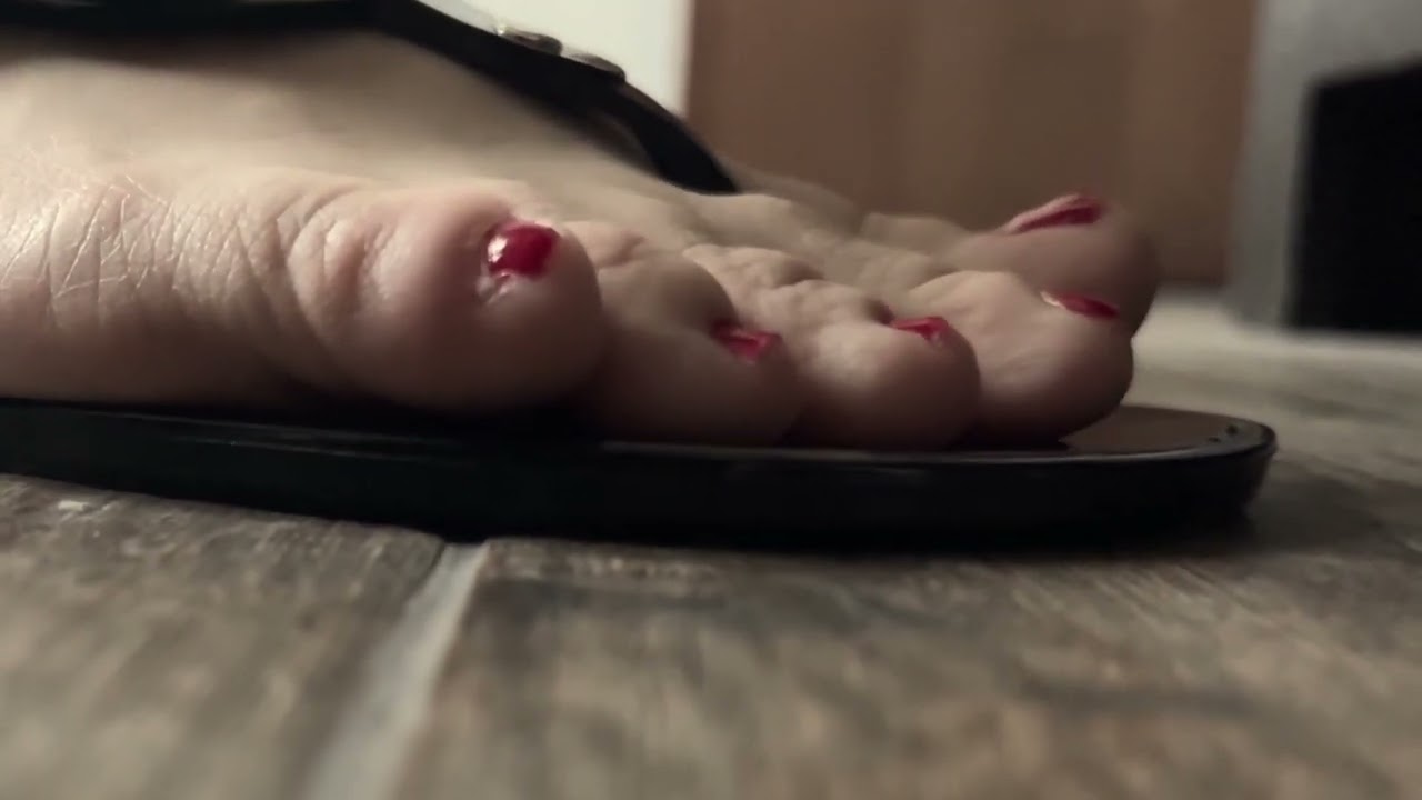 The goddess Marla / the giantess is back - teaser