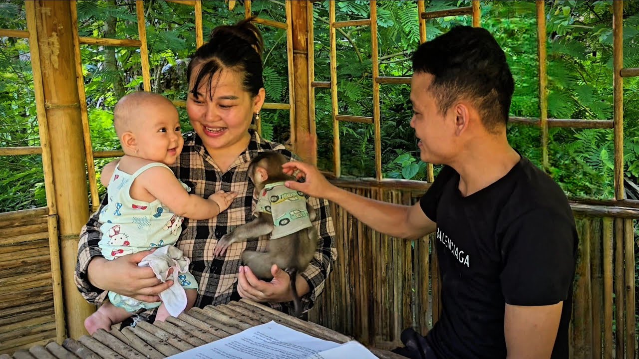 The great love of a father. The pride of Cu Bon's family