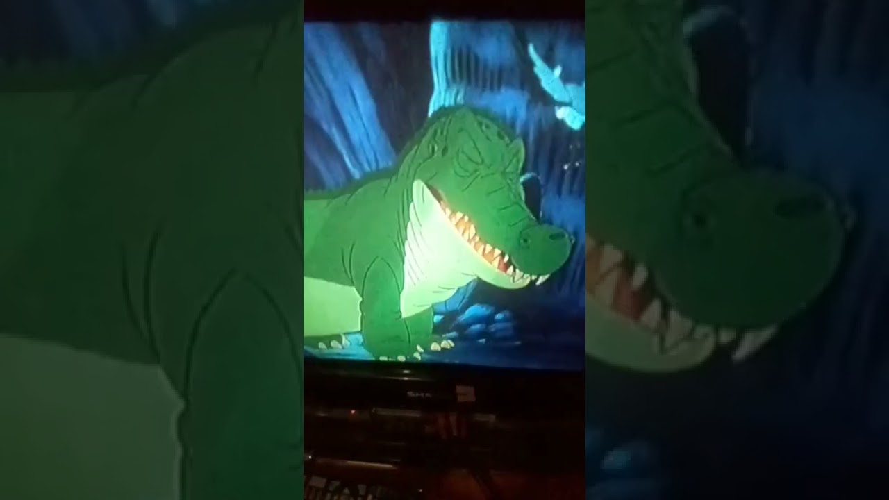 the land before time IV : journey the mists . sharpteeth scenes dikaya lvica