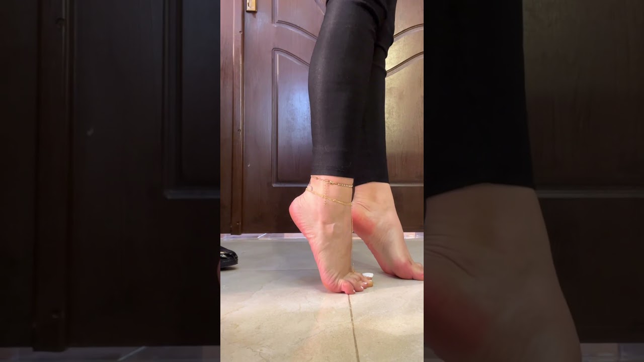 The most beautiful Arab feet around the world