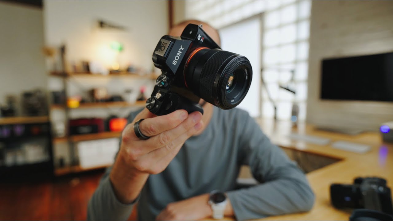 The most underrated Sony lens (and it's not even close).