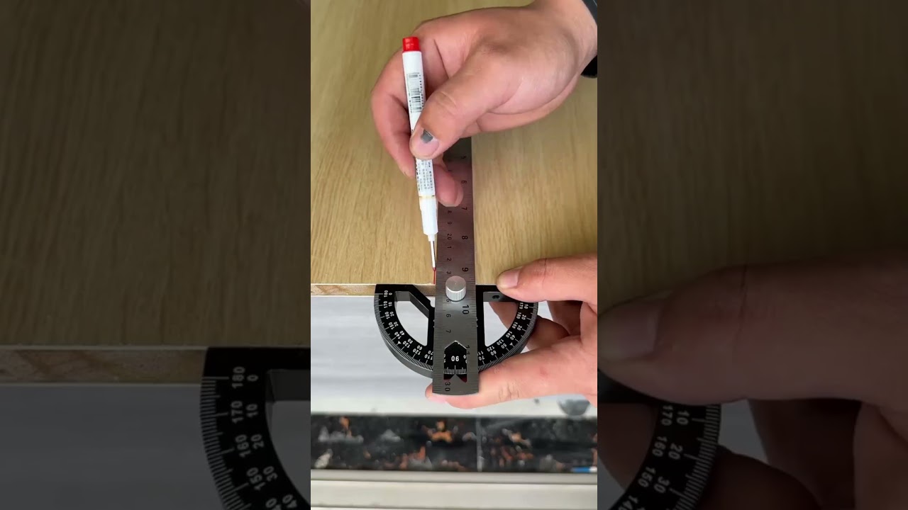 The multifunctional magnetic angle measuring ruler #viralvideo #woodworking #decoration #tools