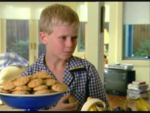 the sleepover club S01 ep 5 part 1: the great debate