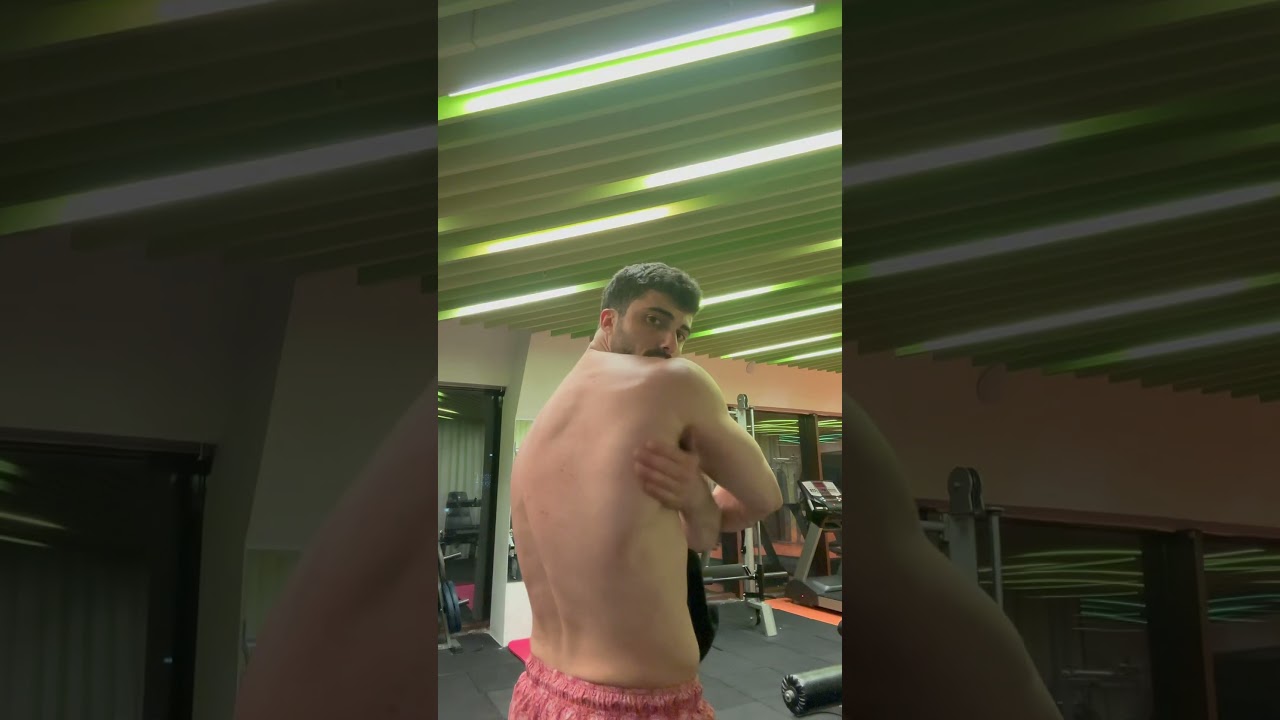 The two most effective exercises for the back.  Instagram (keynfit7)