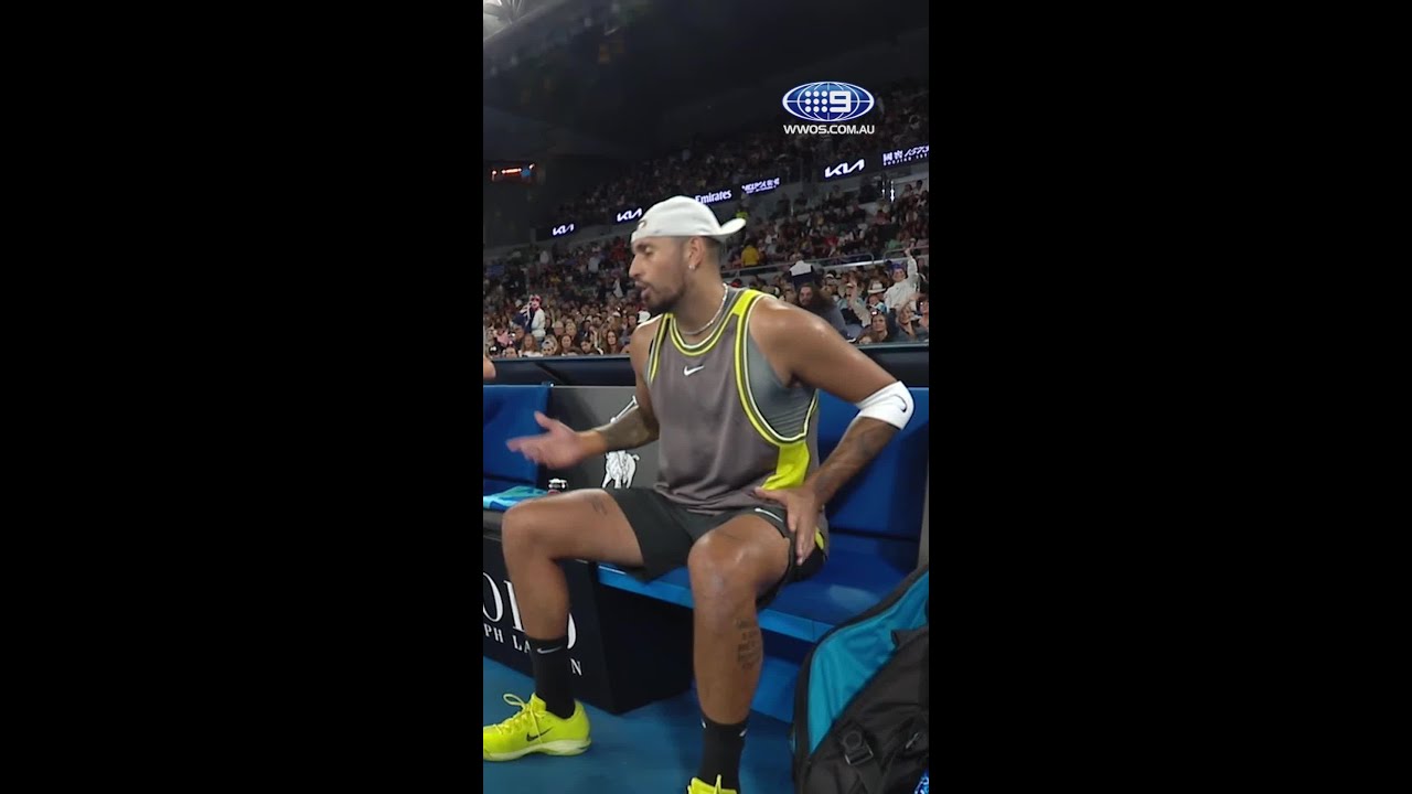 The umpire was copping some serious heat after this call. 😳🤬 #9WWOS #Tennis #AO2025