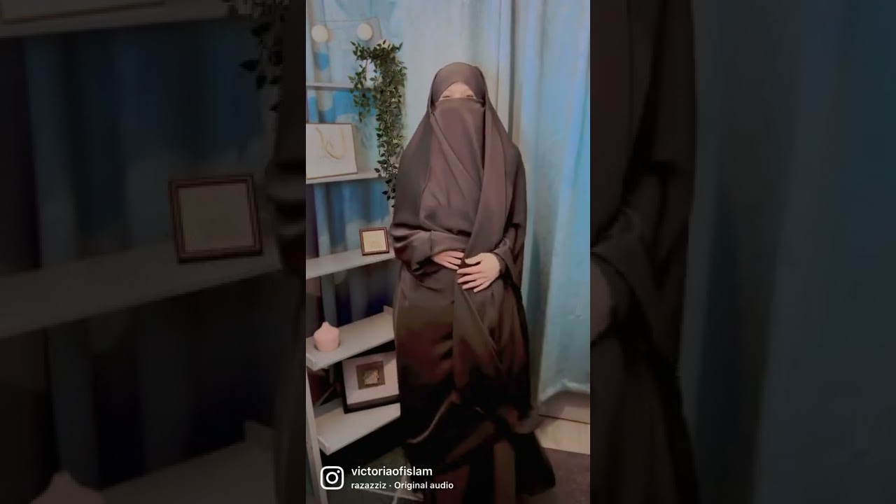 These beautiful jilbabs, abayas  and niqabs from @UkhtLondon
