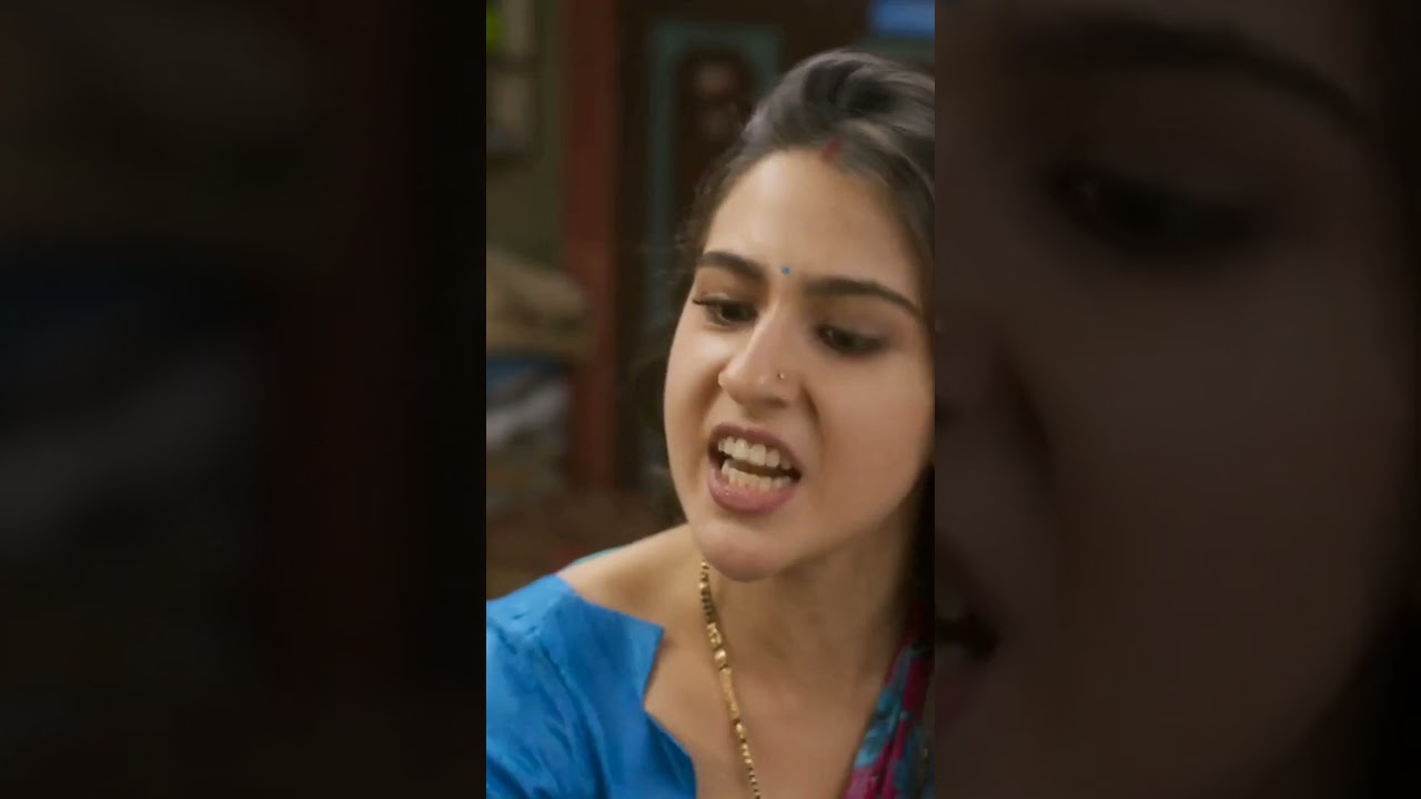 these scene from zara hatke zara bachke 😍😂         #vickykaushal #saraalikhan