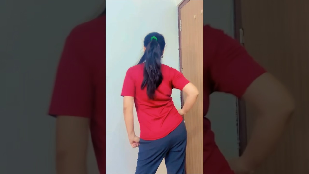 this beats🎶😍#trending #oldsong #bollywood #viral #dance #youtubeshorts #priyasharma #foryou #fyp