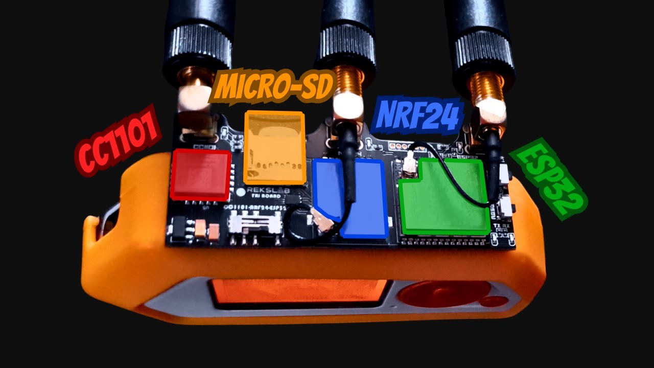 This Flipper Board Does EVERYTHING — ESP32 / CC1101 / NRF24