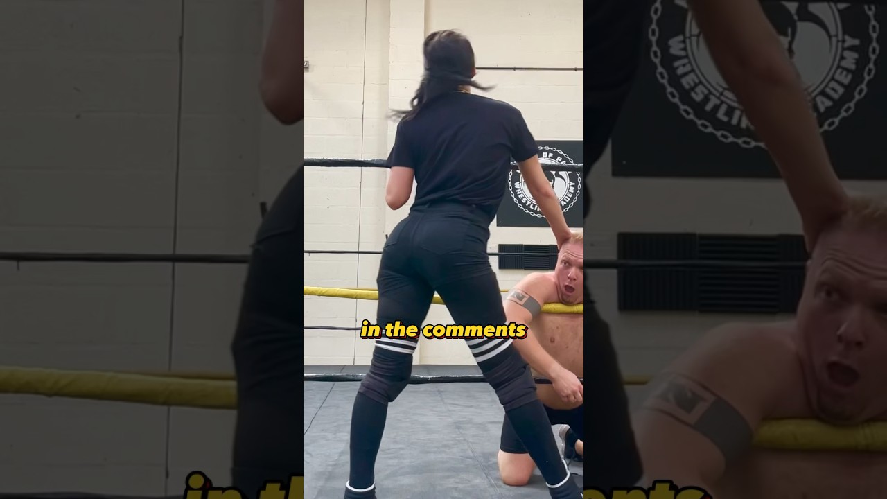 THIS Hip Attack Combo🤤🥵🍑🤍 #prowrestling #womenswrestling #professionalwrestling