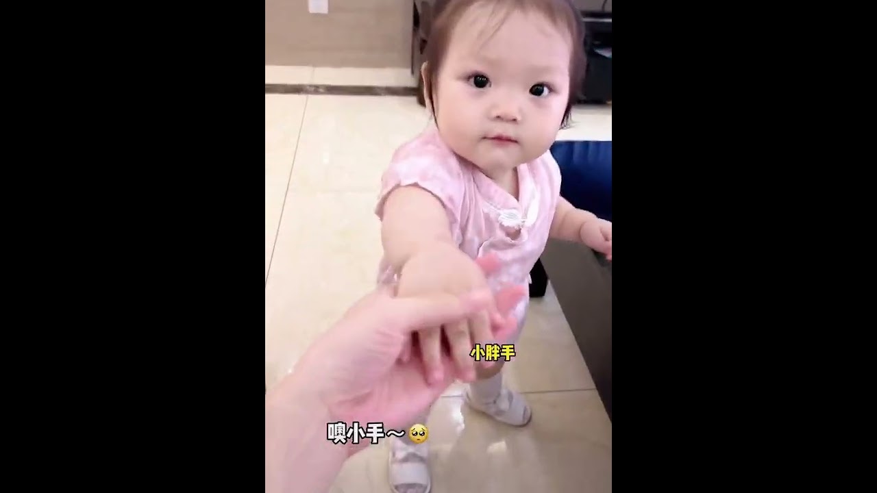 This is Why Cute Kid Xixi playing at home is Going Viral. #shorts #cute #girl #eating