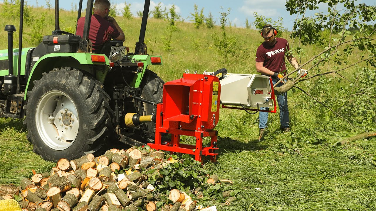 🤯This Wood Chipper should be in every home! Just look at what it can do #woodchipper