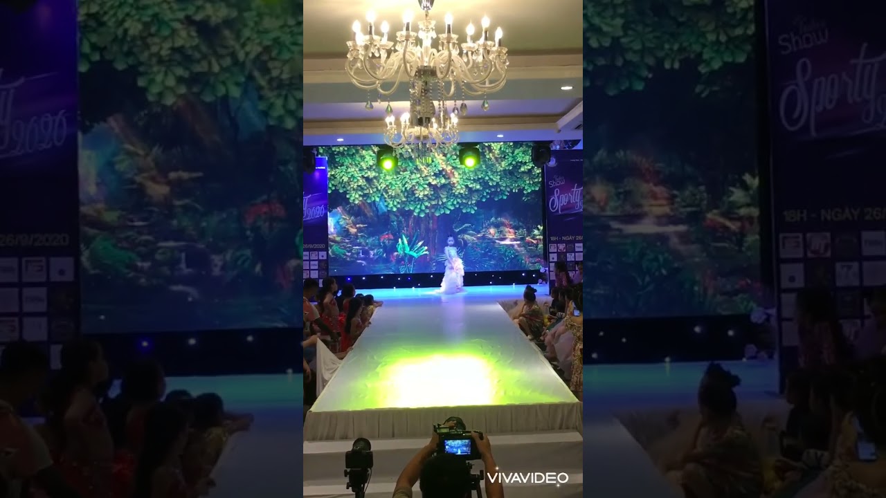 Tho xinh tại Show Thời trang Nhật Thực