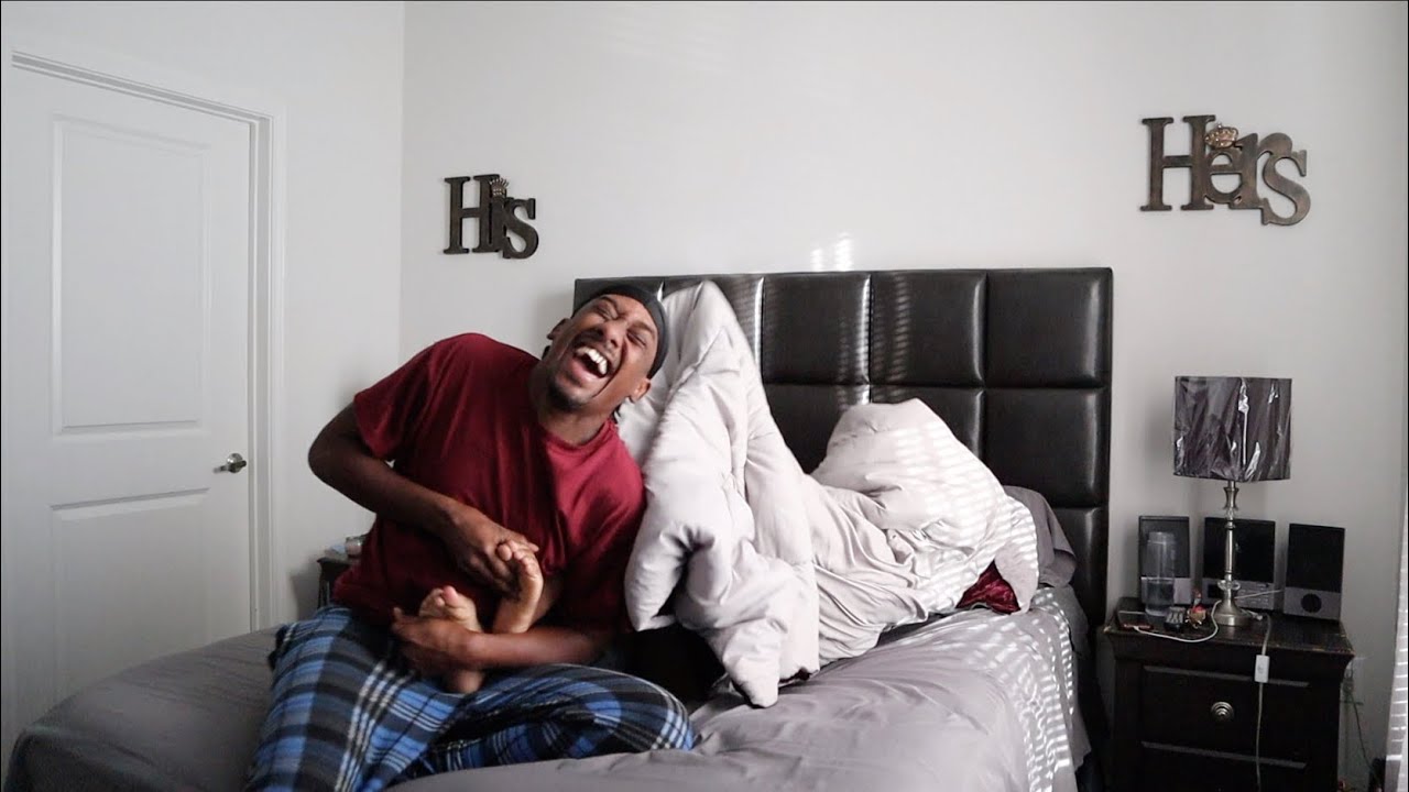 TICKLING MY WIFES FEET PR@NK! *HILARIOUS*