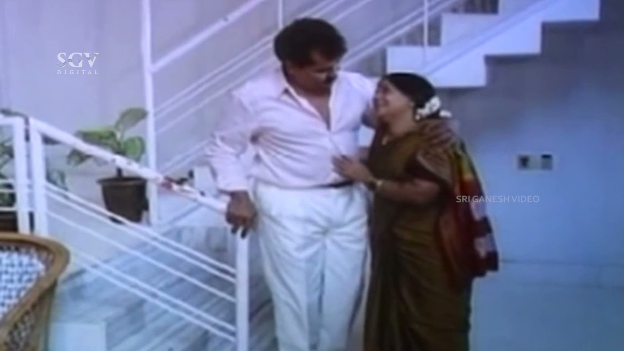 Tiger Prabhakar Happy By Seeing Mother and Father In His Home | Mr. Vasu Kannada Movie Scene