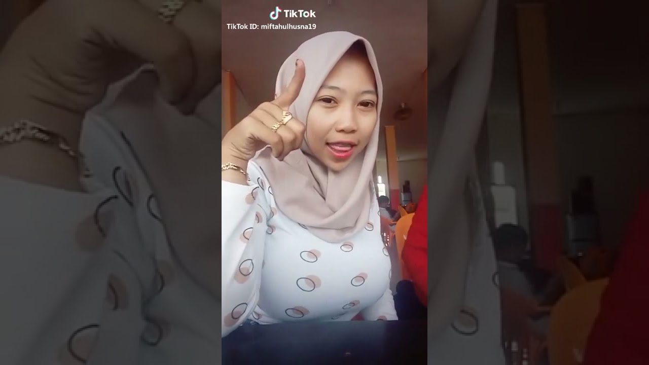 Tik Tok Jilboobs Miftahul Husna koca memeli türbanlı