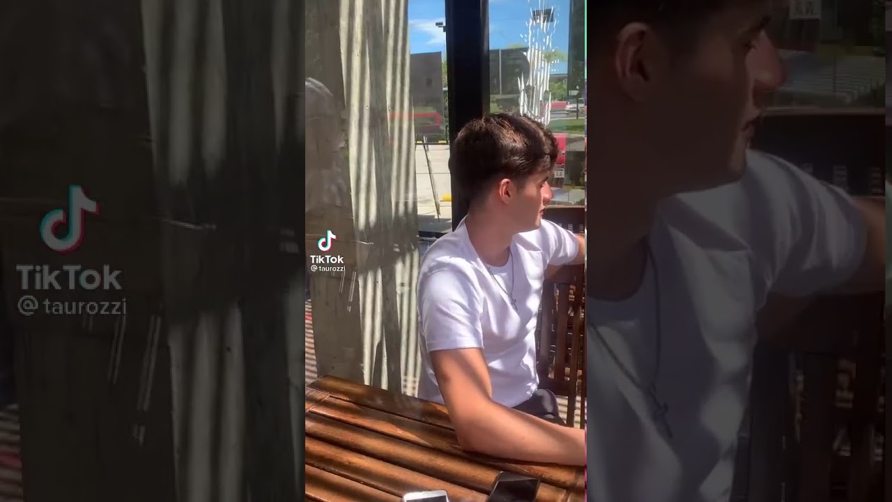 tik tok, taurozzi le da un beso a pili casas