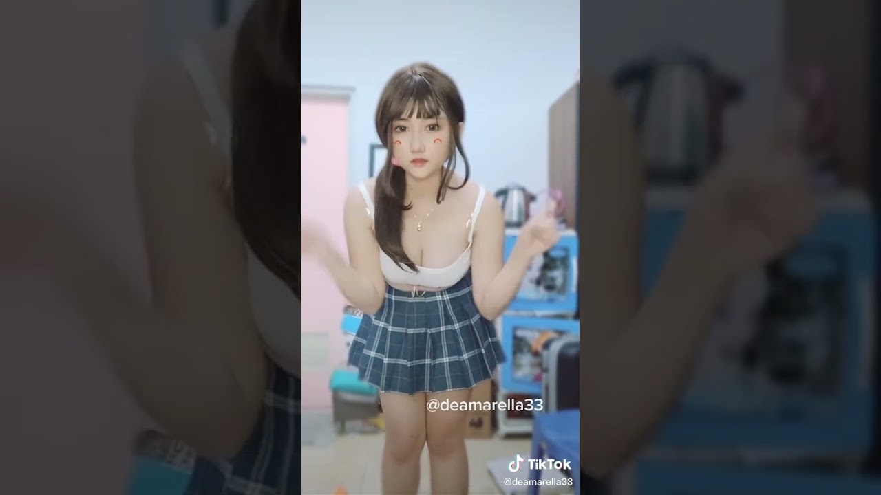 Tiktok Dea Marella Joget Hot
