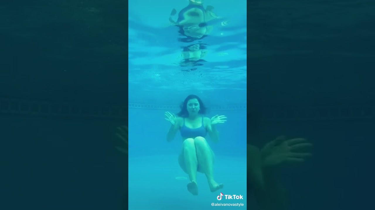 TikTok Favorite 729 Swimsuit underwater ft. Ale Ivanova