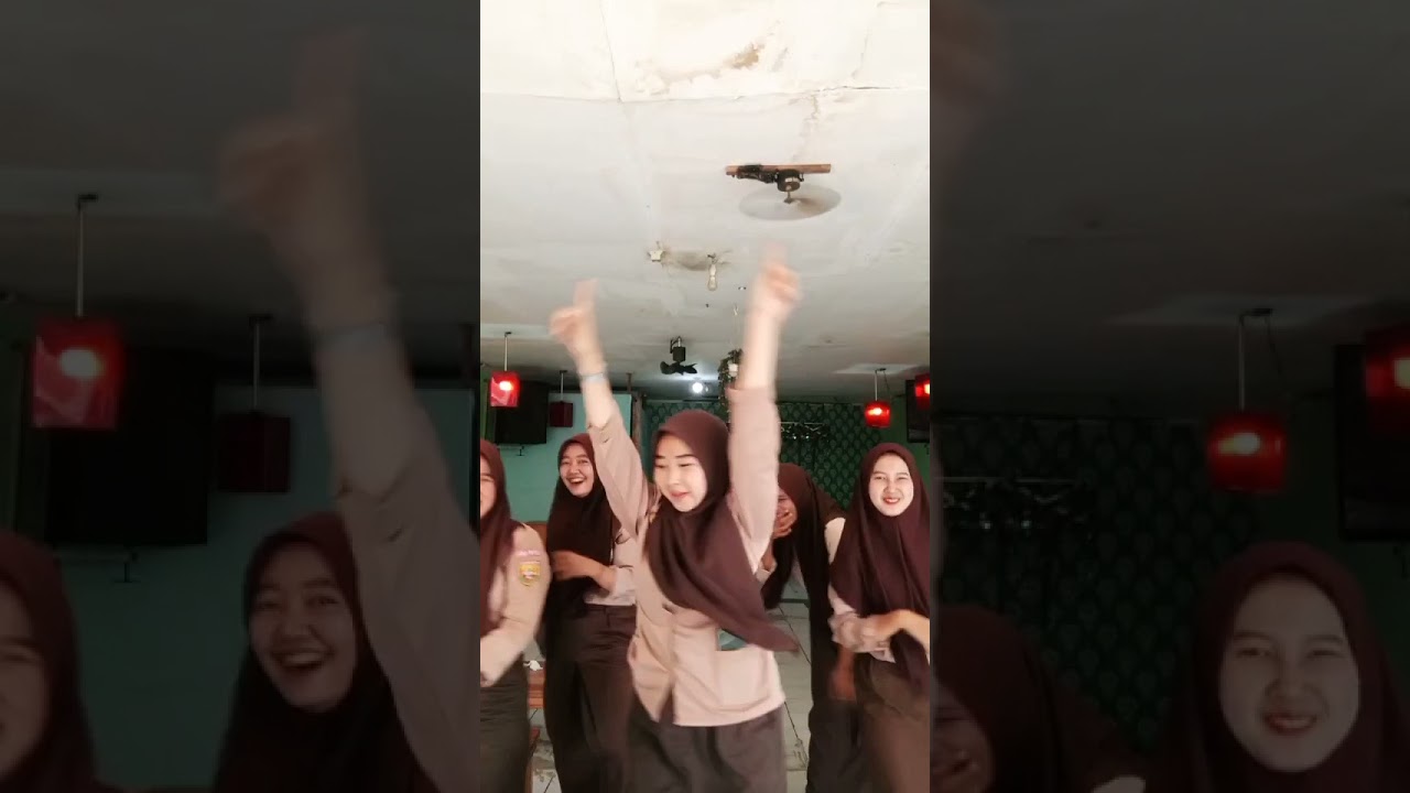 tiktok goyang sma hot