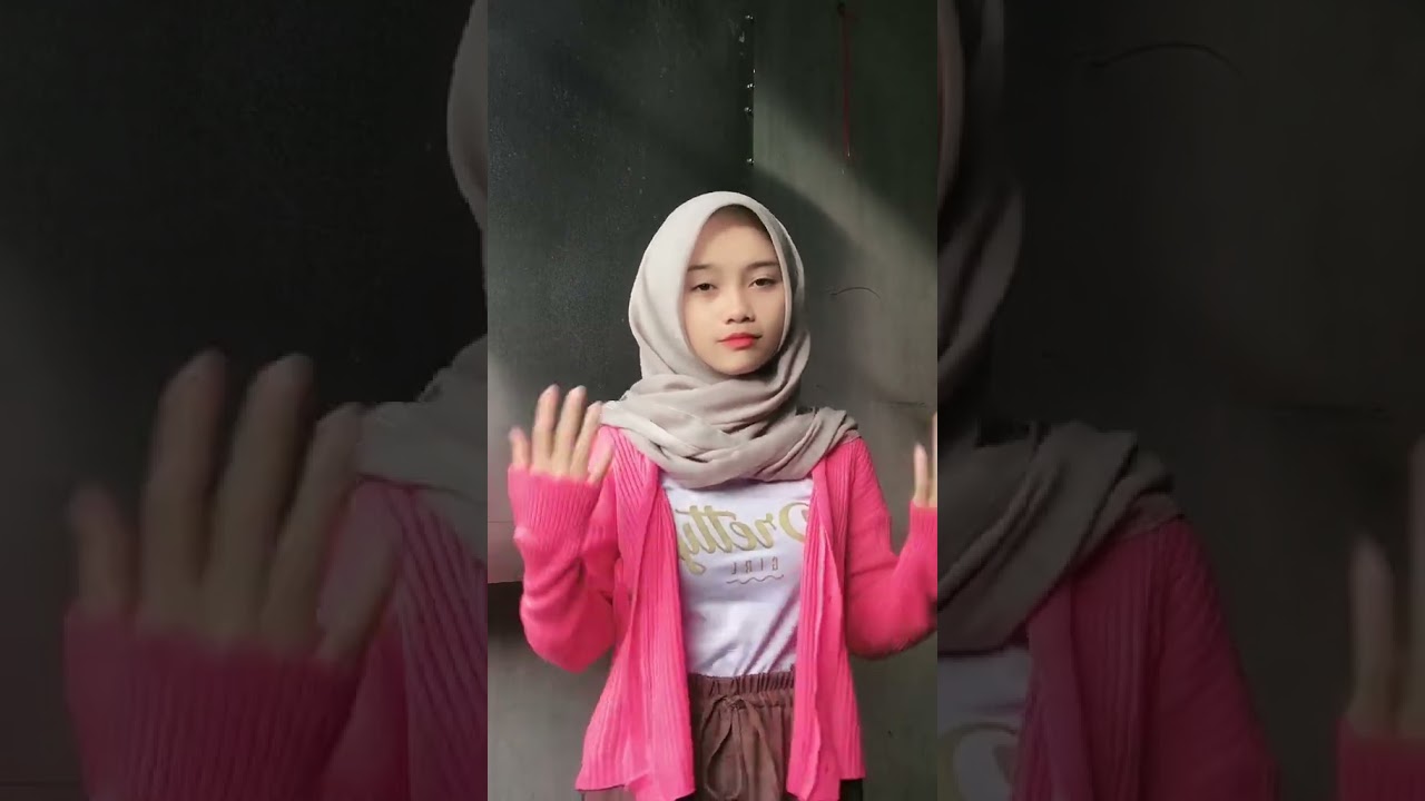 [TIKTOK] Hijab SD gunung gede+Tembem😍😍 #viral  #SDgununggede
