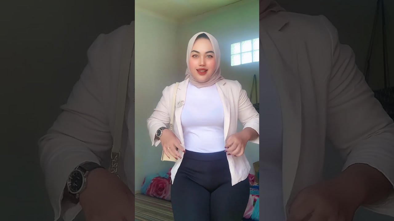 TIKTOK HOT ID : @DEDE MARTINI Hijab tobrut viral tiktok #viralvideo@tiktokcompilation2494