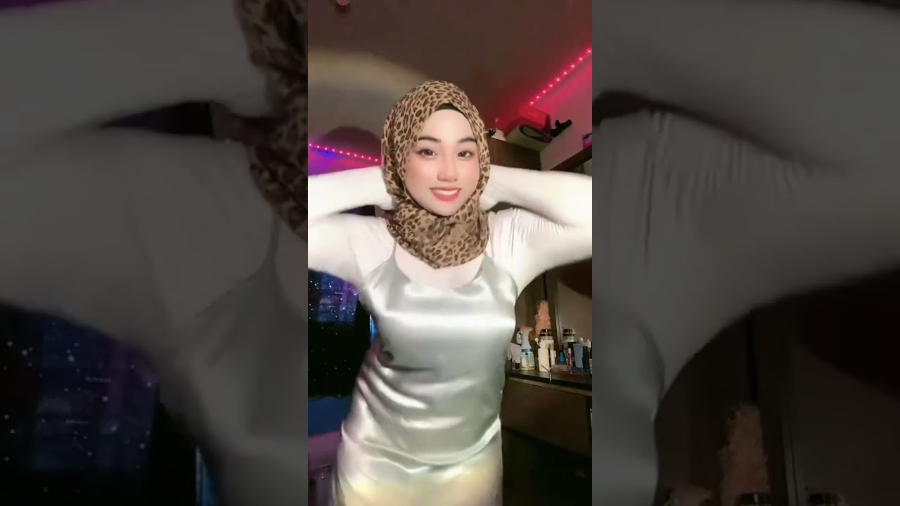 tiktok id hot mieraaaa32 nih yang minta lidah