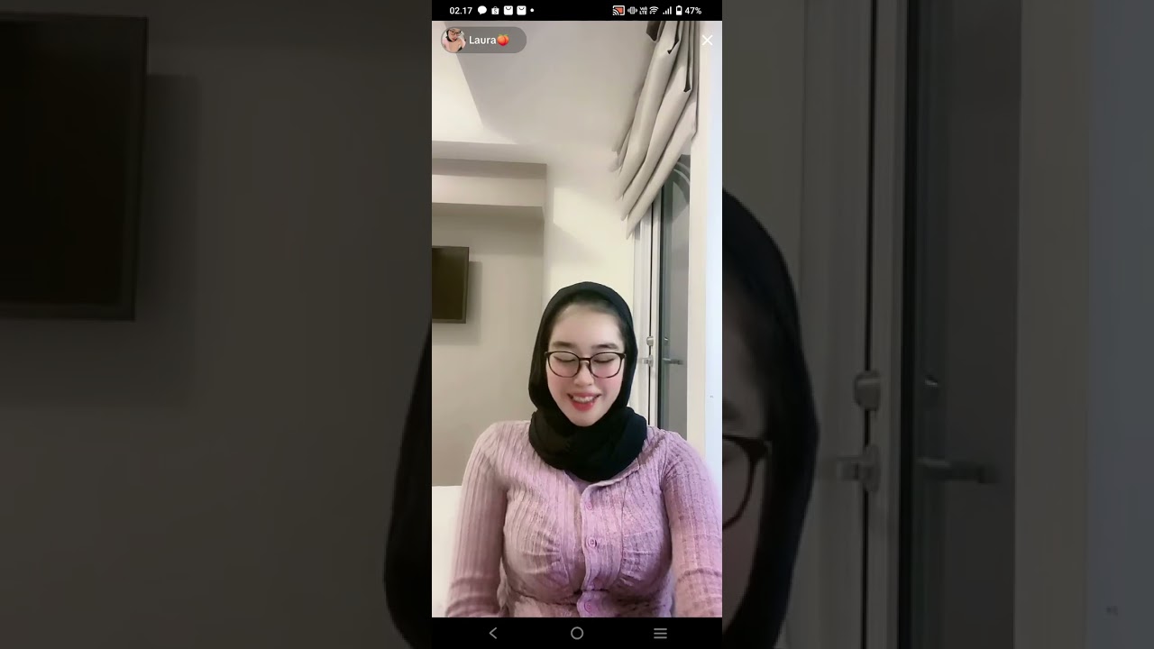 tiktok live laura tobrut