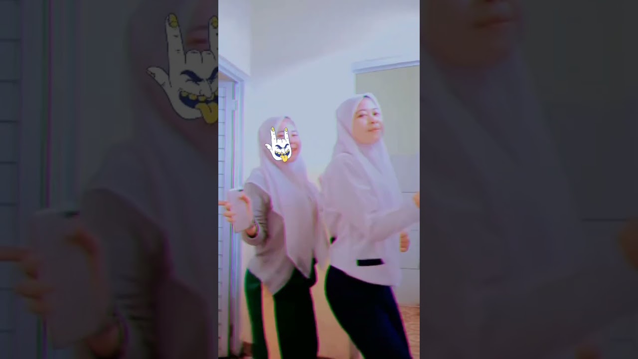 tiktok SMA goyang hot🔥🔥 ID:@patimazahra