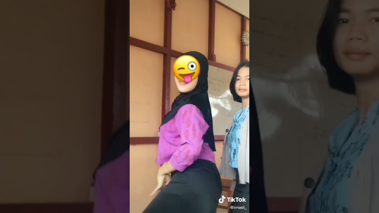 [TIKTOKSMA]jilbab sma rok hitam licin#sma