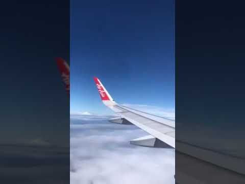 Timelapse to another city/state credits to @cloverxgreen for camera #airasia #airport