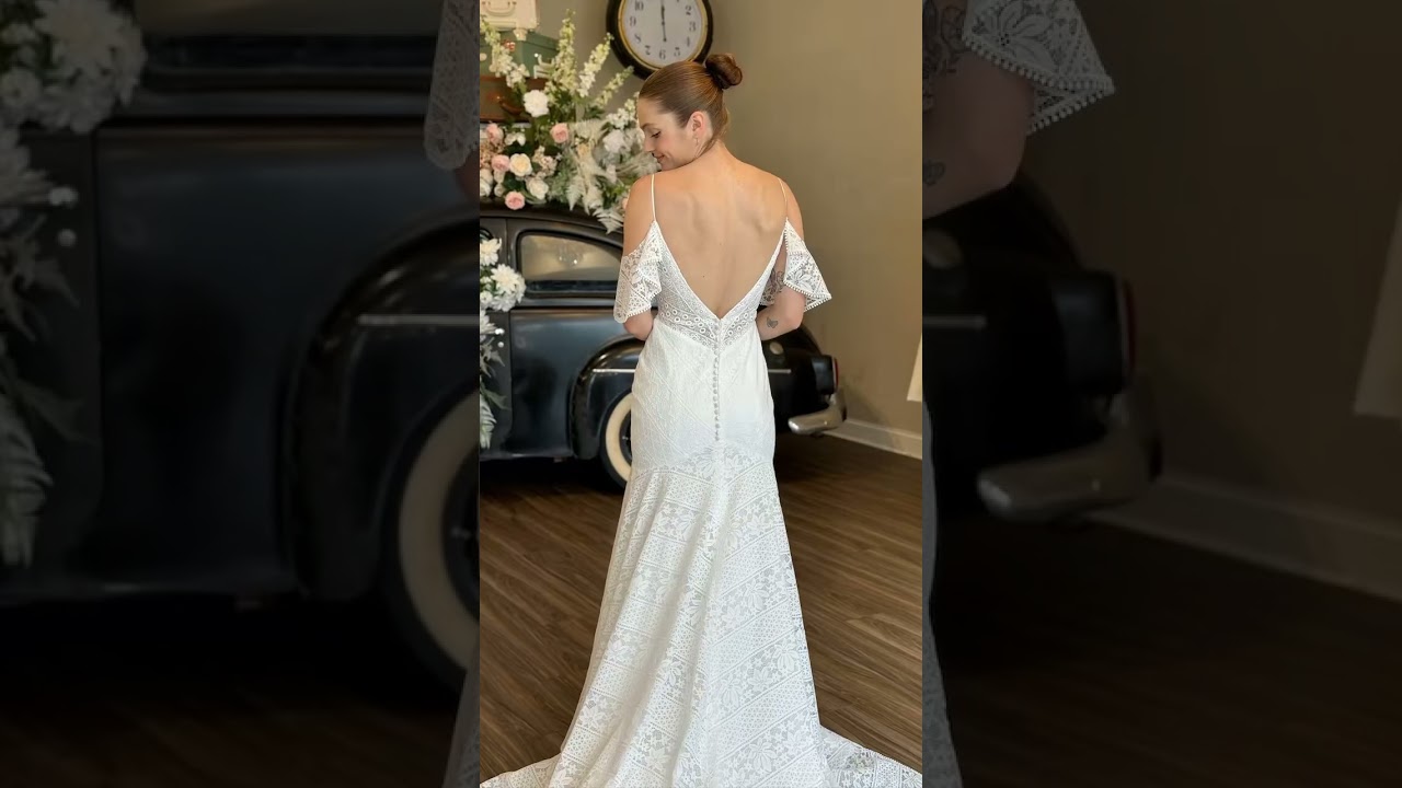 Timeless wedding gown! #wedding #bridal #weddingdress #2025bride #greenvillesc #bride