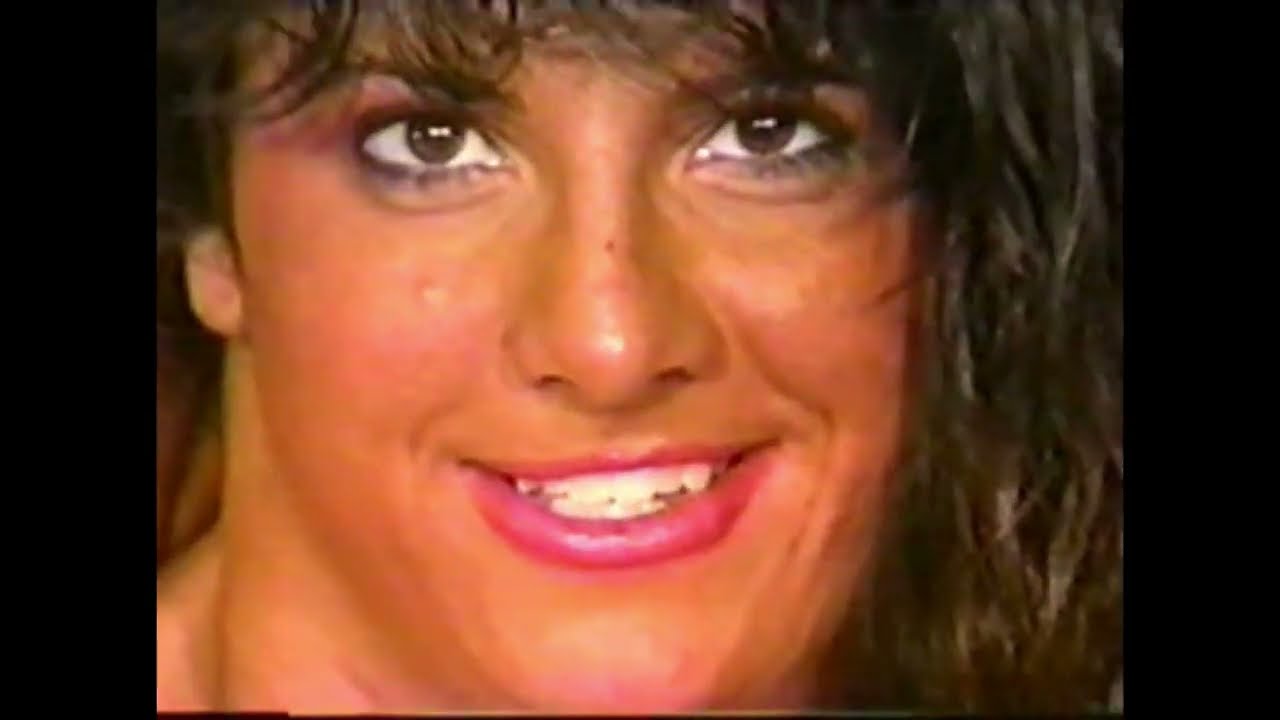 Tina Lockwood - Feats of Strength - Series pt 3 #femalemuscle #femalebodybuilding #fbb #gymlife🔥❤️‍🔥