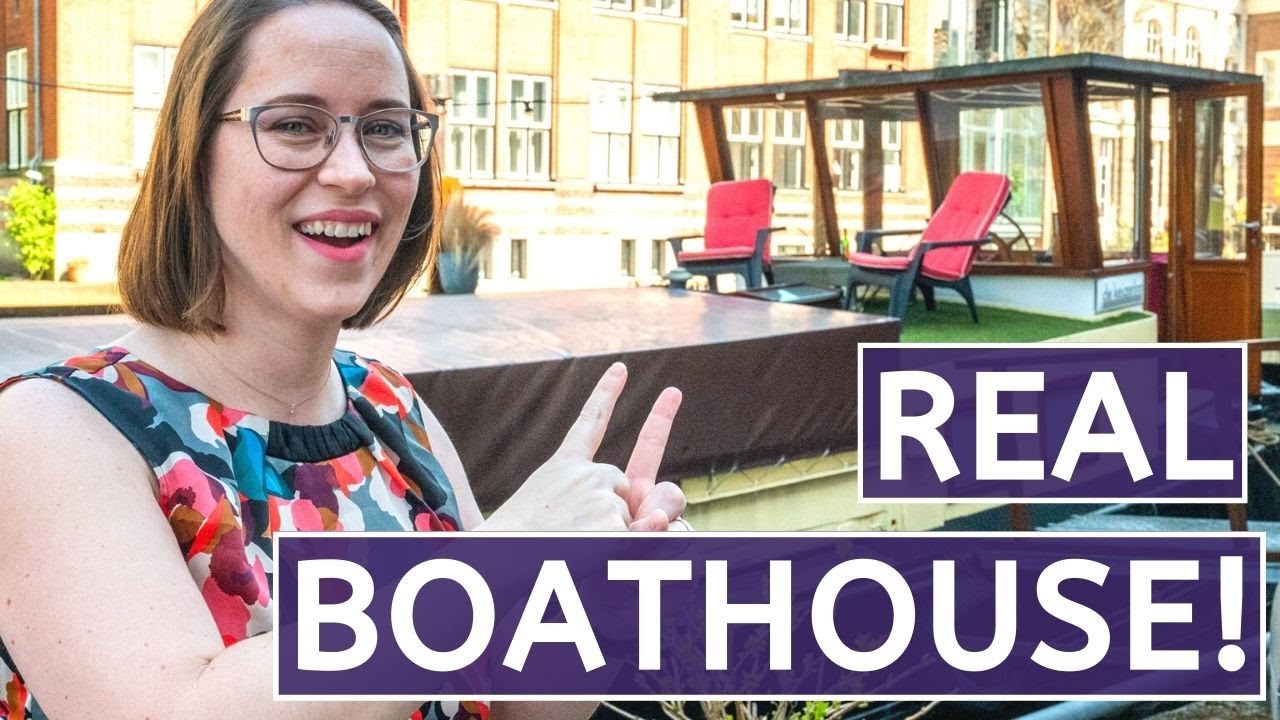 TINY BOATHOUSE WITH TERRACE IN AMTSERDAM // Near Hortus Botanicus...perfect for a staycation!