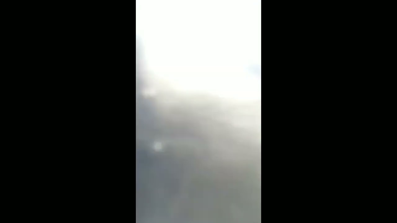 Tirando huevos a la casa de Gargamel6p (Resubido)