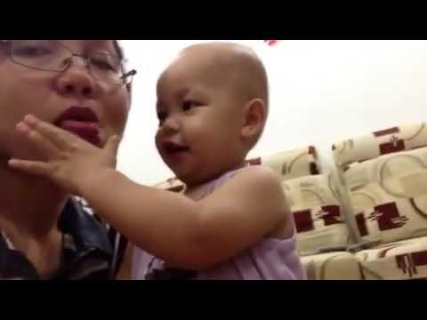 To quyen 11.5 m kiss mommy