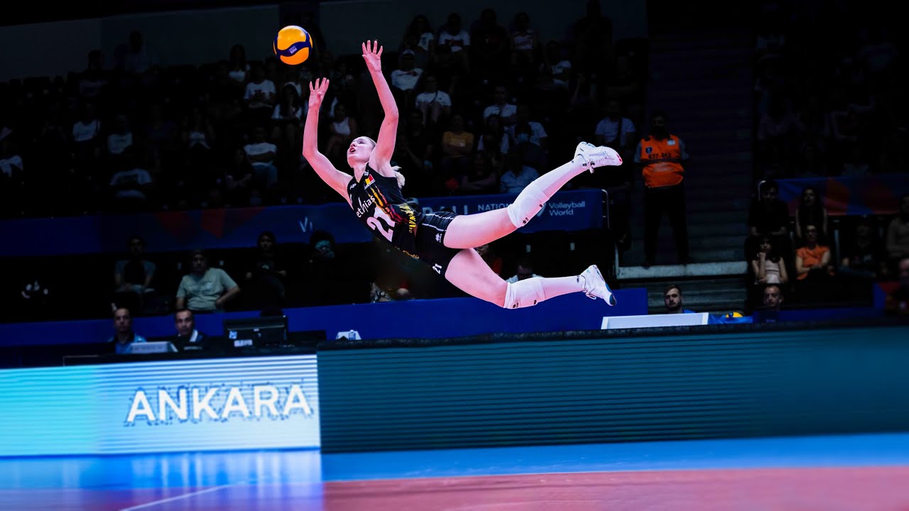 TOP 20 Craziest Saves in Women's Volleyball History !!!