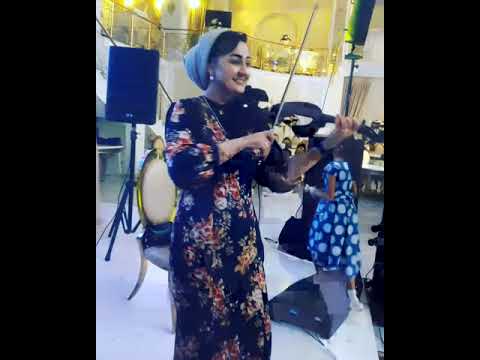 toy sazy skripka violin  Amanyazowa Guljan