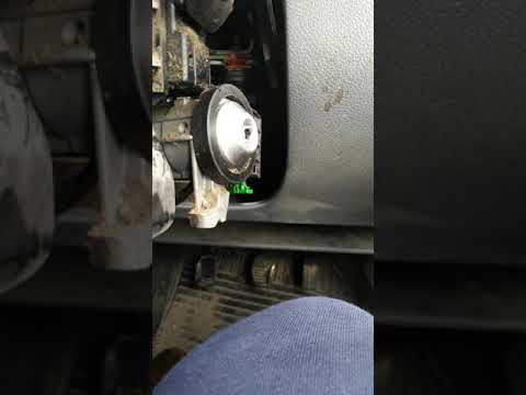 Transit Connect 06 Ignition barrel removal