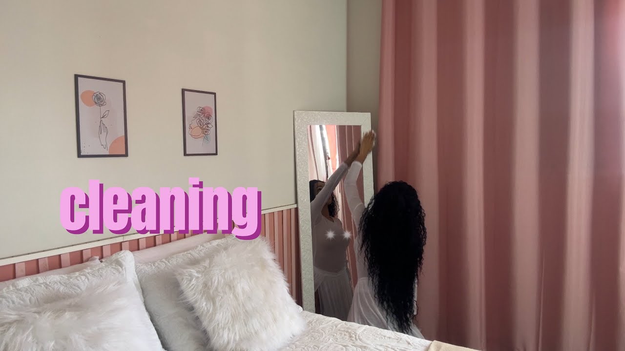 Transparent cleaning mirror - clean with me