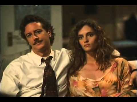 tRECHO Zandalee -  Uma Mulher Para Dois -  Nicolas Cage - 1991